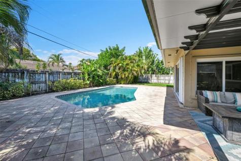 4401 NE 18th Avenue Oakland Park FL 33334