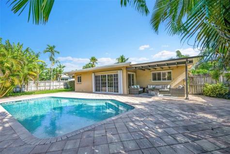 4401 NE 18th Avenue Oakland Park FL 33334