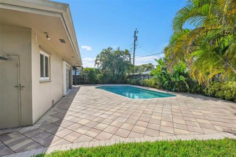 4401 NE 18th Avenue Oakland Park FL 33334
