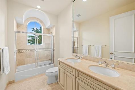 2637 NE 28th Court Lighthouse Point FL 33064
