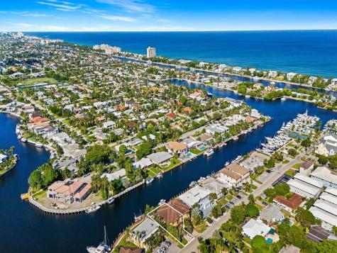 2637 NE 28th Court Lighthouse Point FL 33064