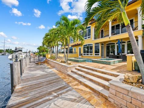 2637 NE 28th Court Lighthouse Point FL 33064