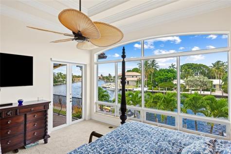 2637 NE 28th Court Lighthouse Point FL 33064