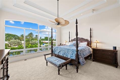 2637 NE 28th Court Lighthouse Point FL 33064