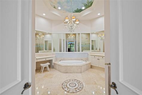 2637 NE 28th Court Lighthouse Point FL 33064