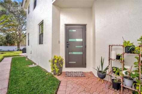 6992 SW 148th Lane Davie FL 33331