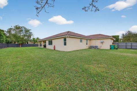 1528 NW 21st Street Homestead FL 33030