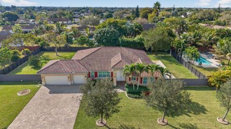 1528 NW 21st Street Homestead FL 33030