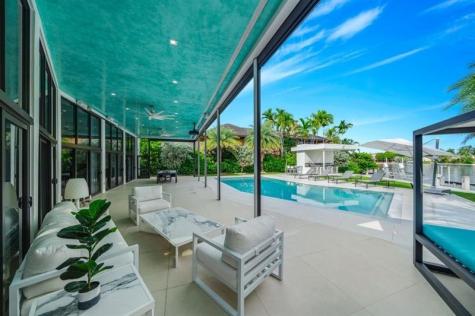 19 Gatehouse Road Sea Ranch Lakes FL 33308