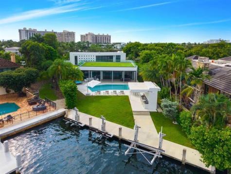 19 Gatehouse Road Sea Ranch Lakes FL 33308