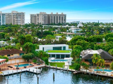 19 Gatehouse Road Sea Ranch Lakes FL 33308