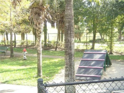 2031 NW 39th Court Oakland Park FL 33309
