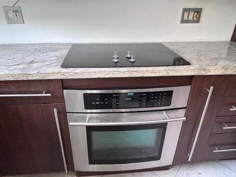 2031 NW 39th Court Oakland Park FL 33309