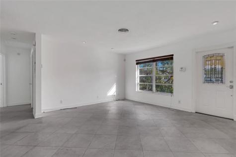 2031 NW 39th Court Oakland Park FL 33309