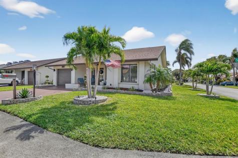 2062 SW 15th Place Deerfield Beach FL 33442