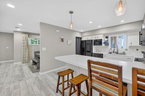 1570 NE 30th Place Oakland Park FL 33334