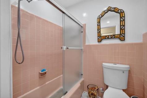 1570 NE 30th Place Oakland Park FL 33334