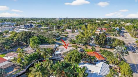 1570 NE 30th Place Oakland Park FL 33334