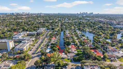 1570 NE 30th Place Oakland Park FL 33334