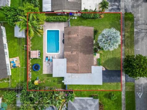 315 S 57th Avenue Hollywood FL 33023