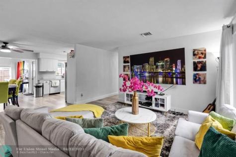 315 S 57th Avenue Hollywood FL 33023