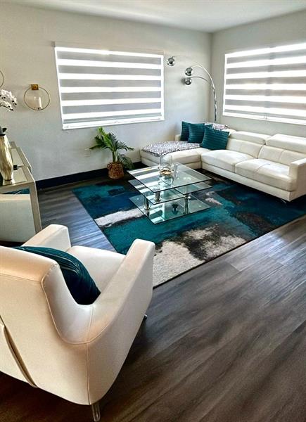 3080 NW 98 Miami FL 33147