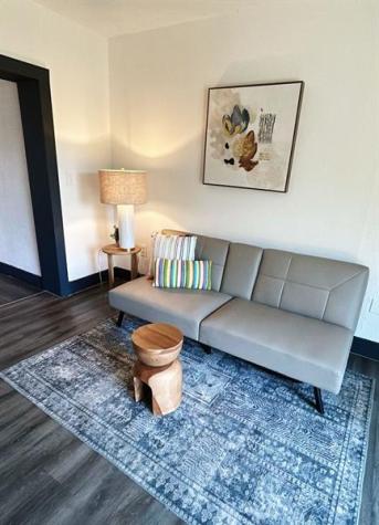3080 NW 98 Miami FL 33147