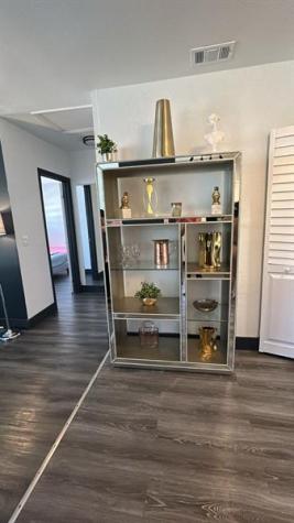 3080 NW 98 Miami FL 33147