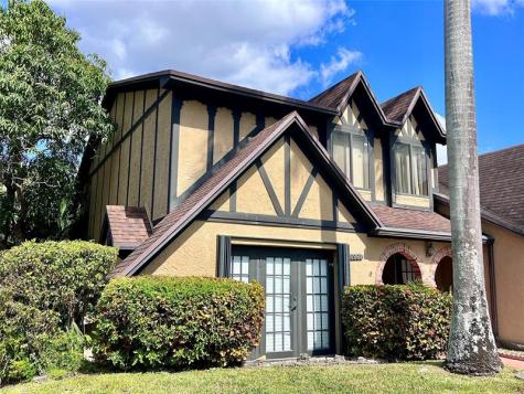 8963 NW 44th Court Sunrise FL 33351