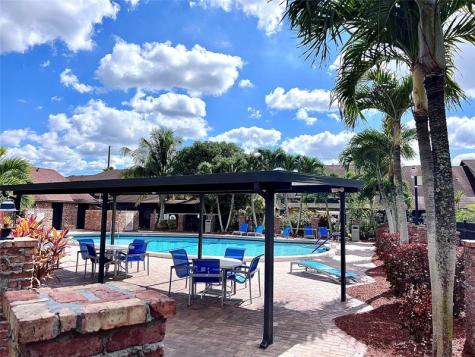 8963 NW 44th Court Sunrise FL 33351