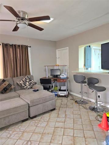 2420 N 59th Terrace Hollywood FL 33021