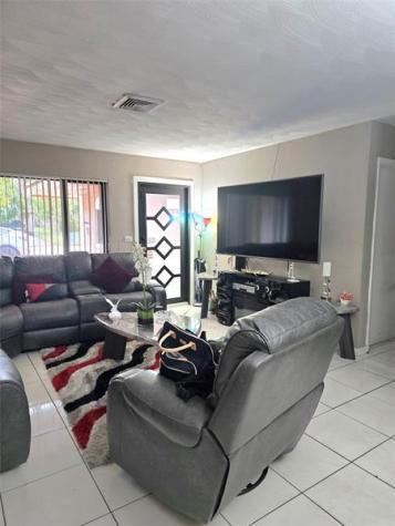 2420 N 59th Terrace Hollywood FL 33021