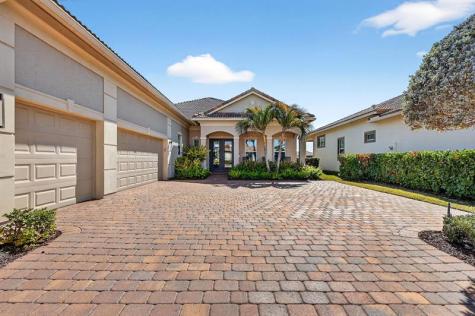 8639 SW Flutto Way Port St Lucie FL 34987