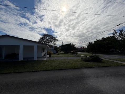 206 NE 5th Avenue Dania Beach FL 33004