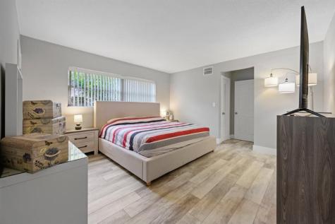 1336 Funston Street Hollywood FL 33019
