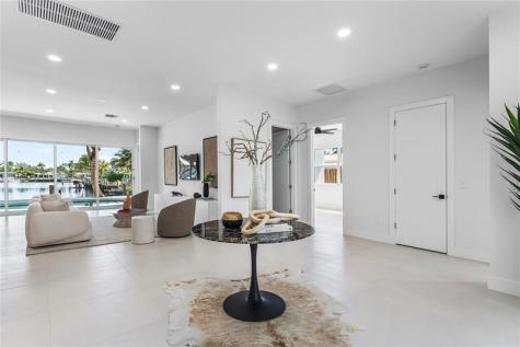 171 SE 4th Court Pompano Beach FL 33060
