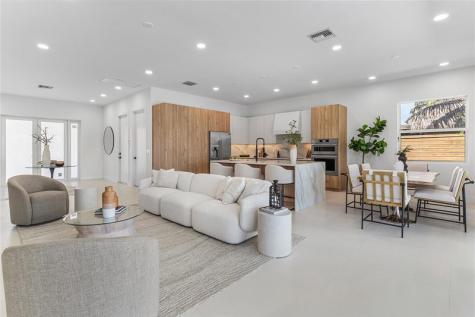 171 SE 4th Court Pompano Beach FL 33060