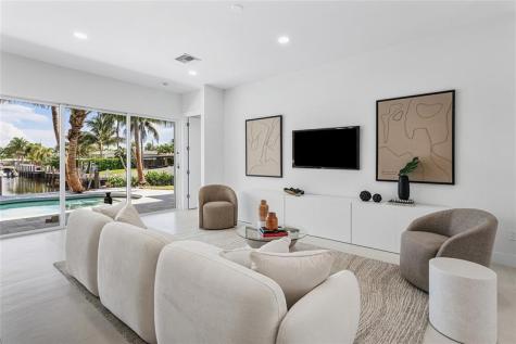171 SE 4th Court Pompano Beach FL 33060