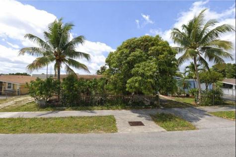 930 NE 52nd Court Deerfield Beach FL 33064