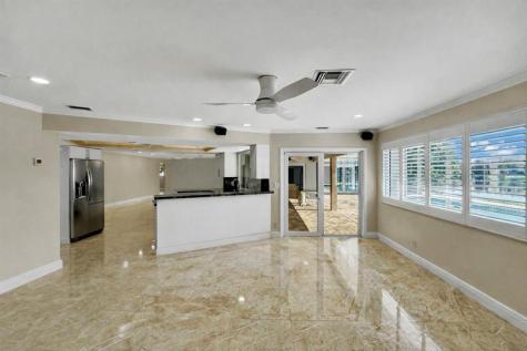 7130 SW 9th Street Plantation FL 33317