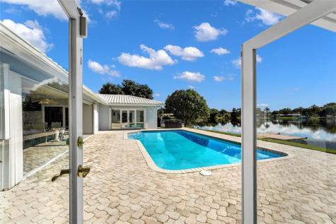 7130 SW 9th Street Plantation FL 33317