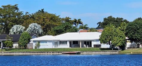 7130 SW 9th Street Plantation FL 33317