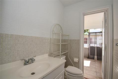 960 NW 49th Street Deerfield Beach FL 33064
