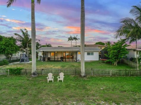 1034 SW 24th Avenue Boynton Beach FL 33426
