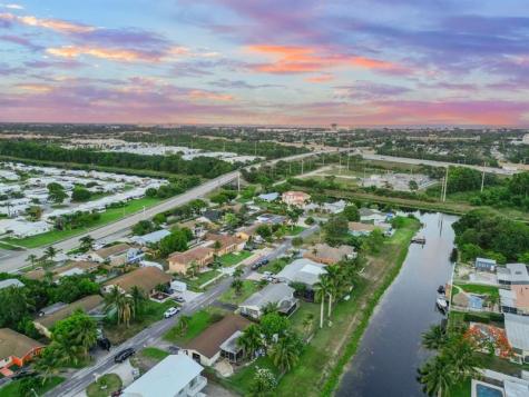 1034 SW 24th Avenue Boynton Beach FL 33426