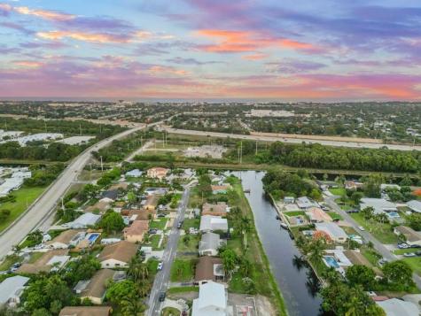1034 SW 24th Avenue Boynton Beach FL 33426