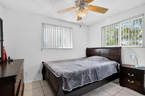 1910 SW 98th Terrace Miramar FL 33025