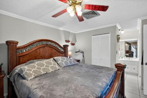 1910 SW 98th Terrace Miramar FL 33025