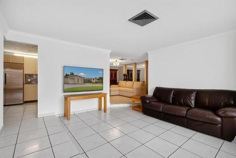 1910 SW 98th Terrace Miramar FL 33025