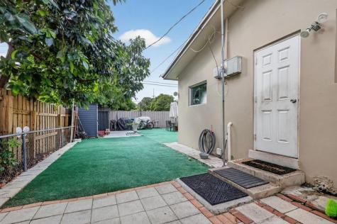1910 SW 98th Terrace Miramar FL 33025